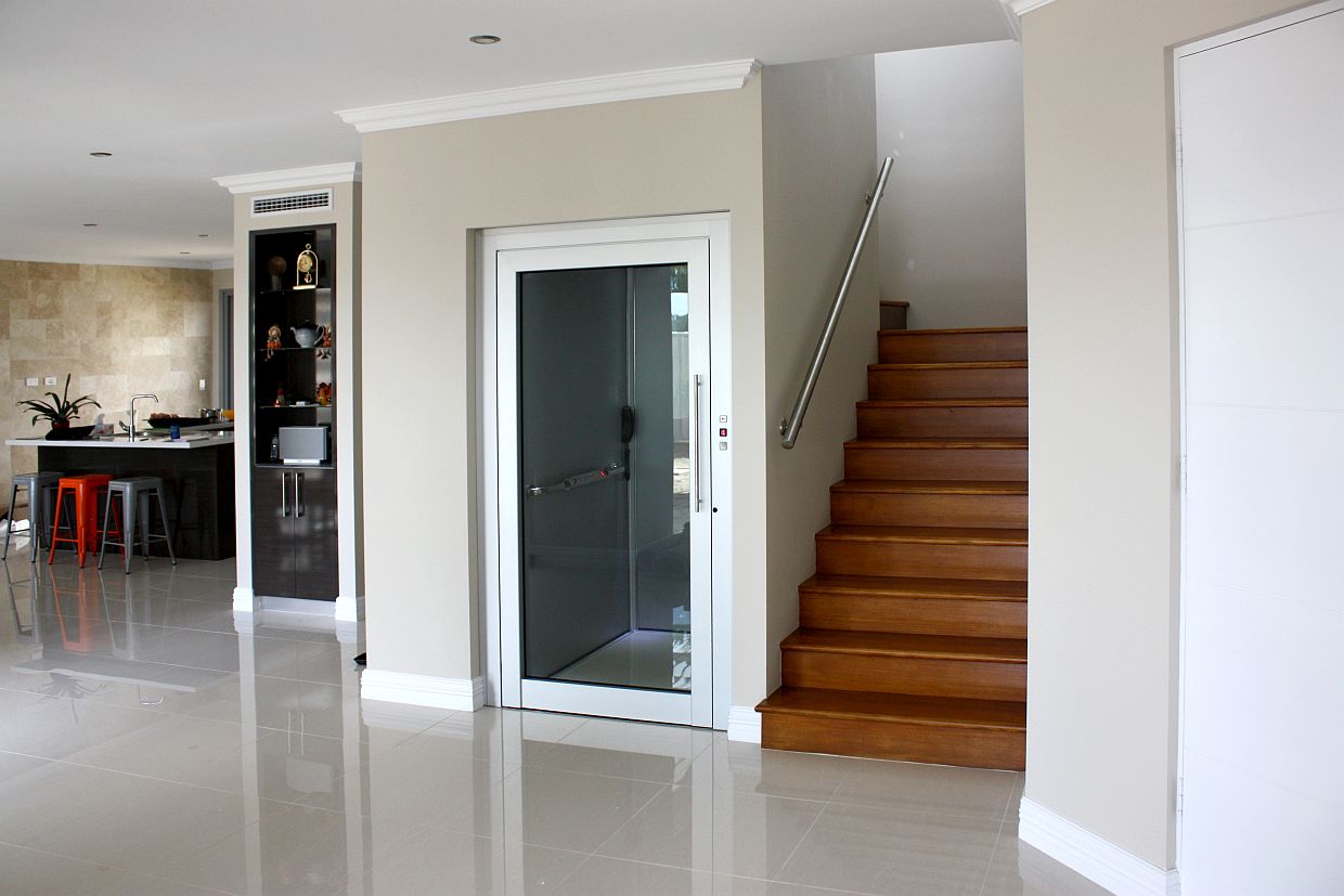 thang máy gia đình nhỏ nhất